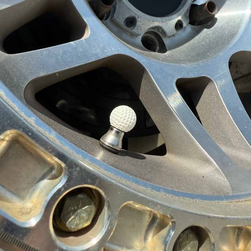 ฝาครอบวาล์วยางรถยนต์แบบลูกกอล์ - Motorcycle Valve Cover บทวิจารณ์และราคา